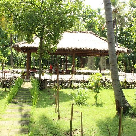 Gondang Beach Hotel Gili Trawangan Bagian luar foto