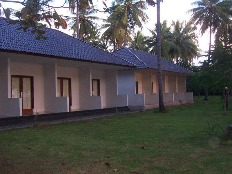 Gondang Beach Hotel Gili Trawangan Bagian luar foto