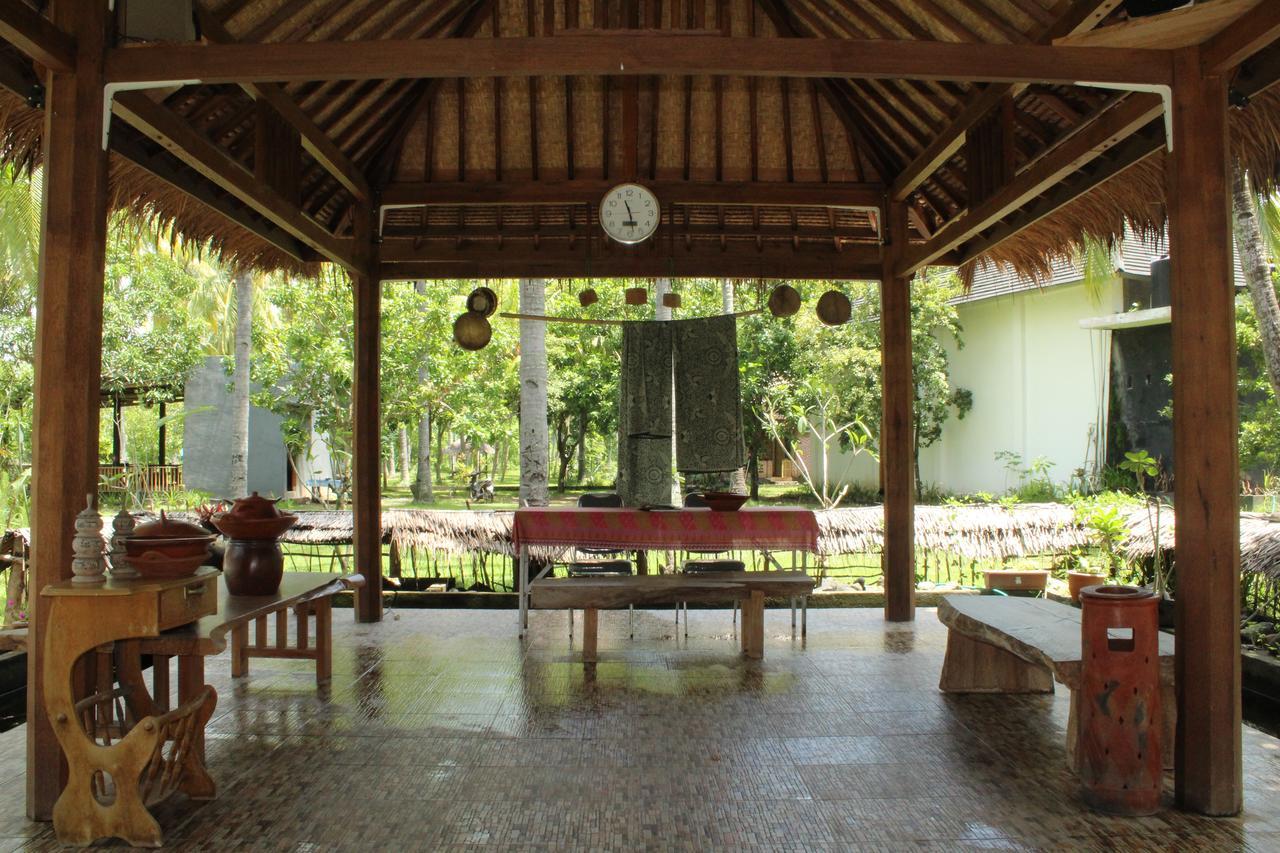 Gondang Beach Hotel Gili Trawangan Bagian luar foto