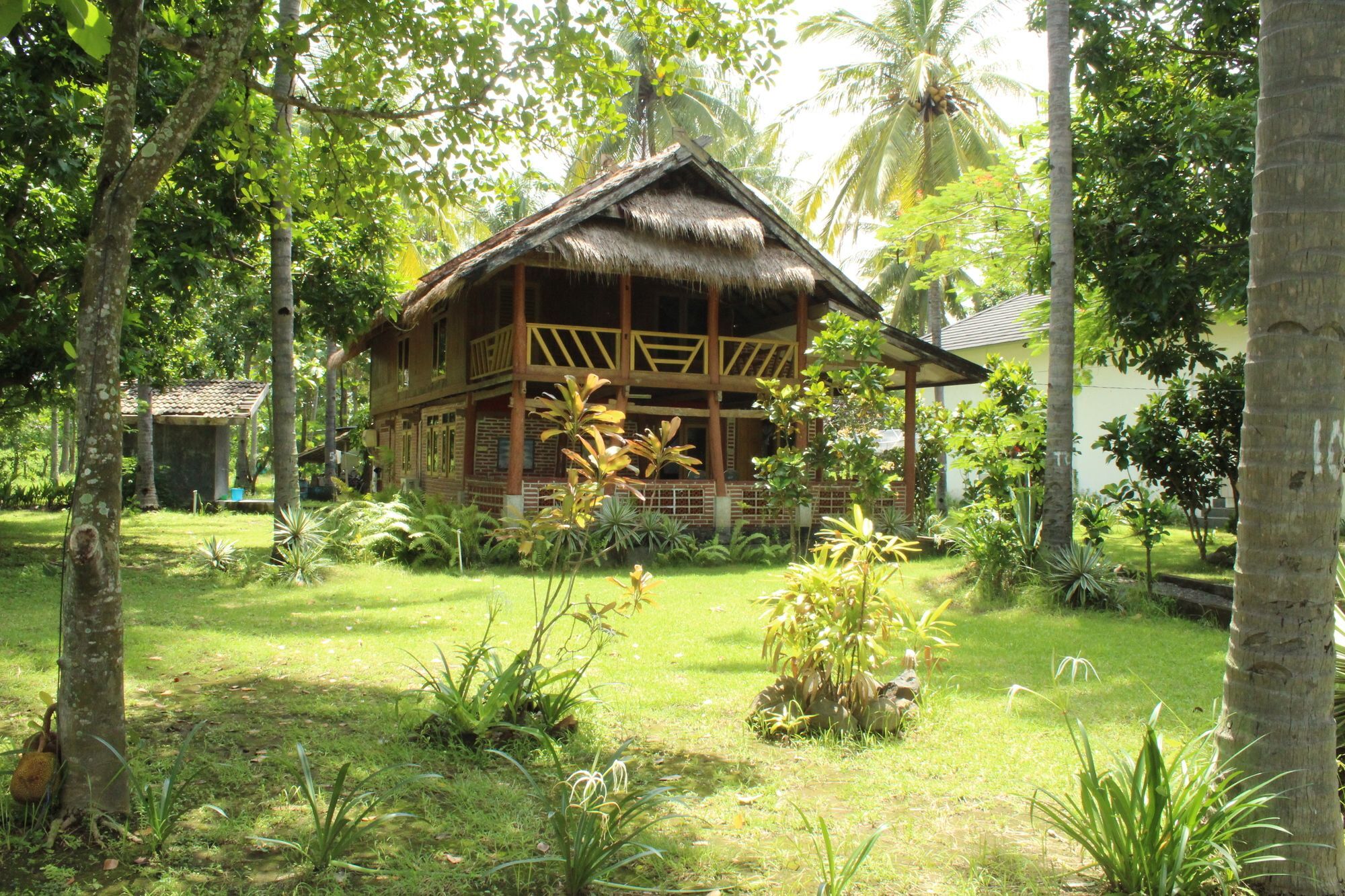 Gondang Beach Hotel Gili Trawangan Bagian luar foto