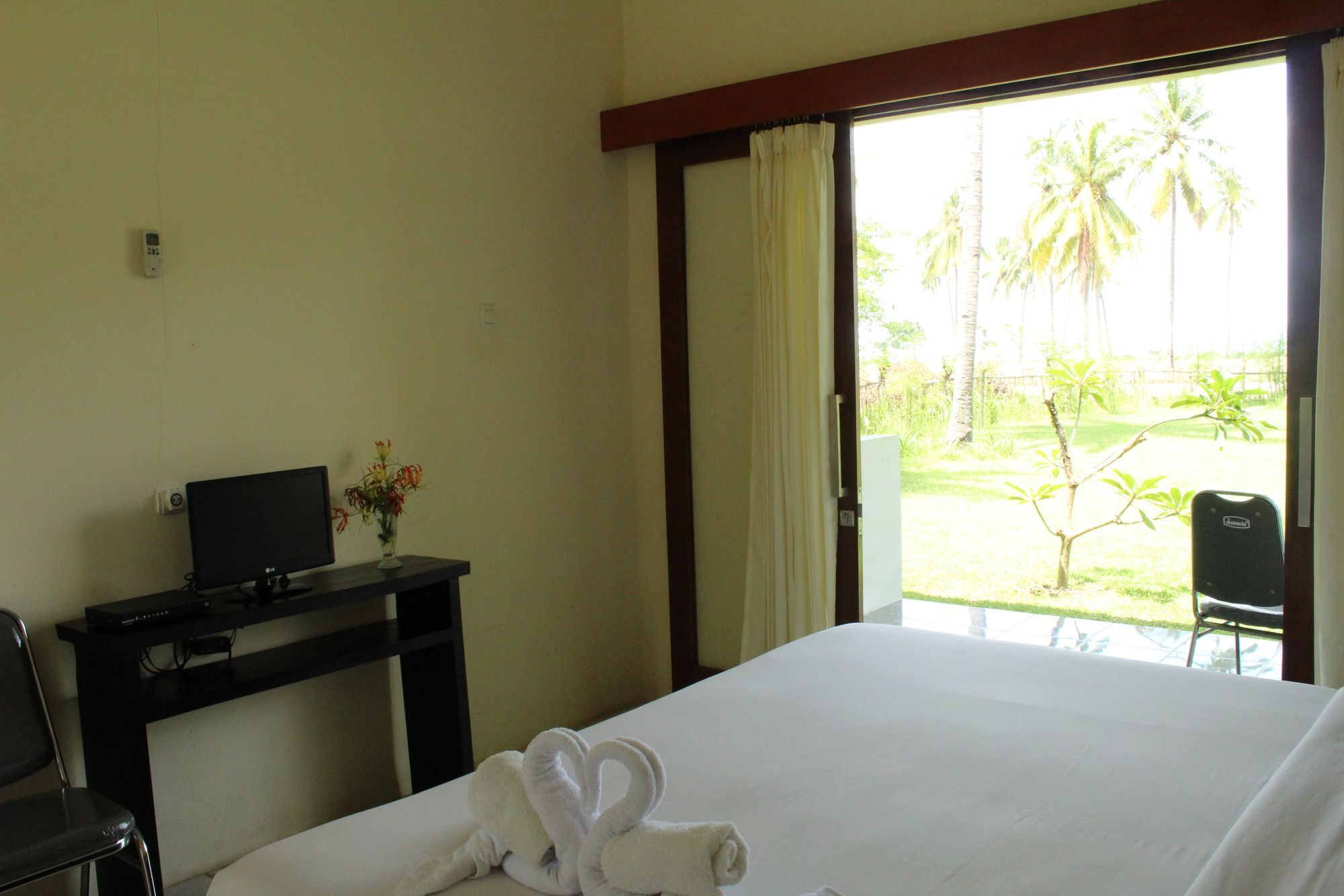 Gondang Beach Hotel Gili Trawangan Bagian luar foto