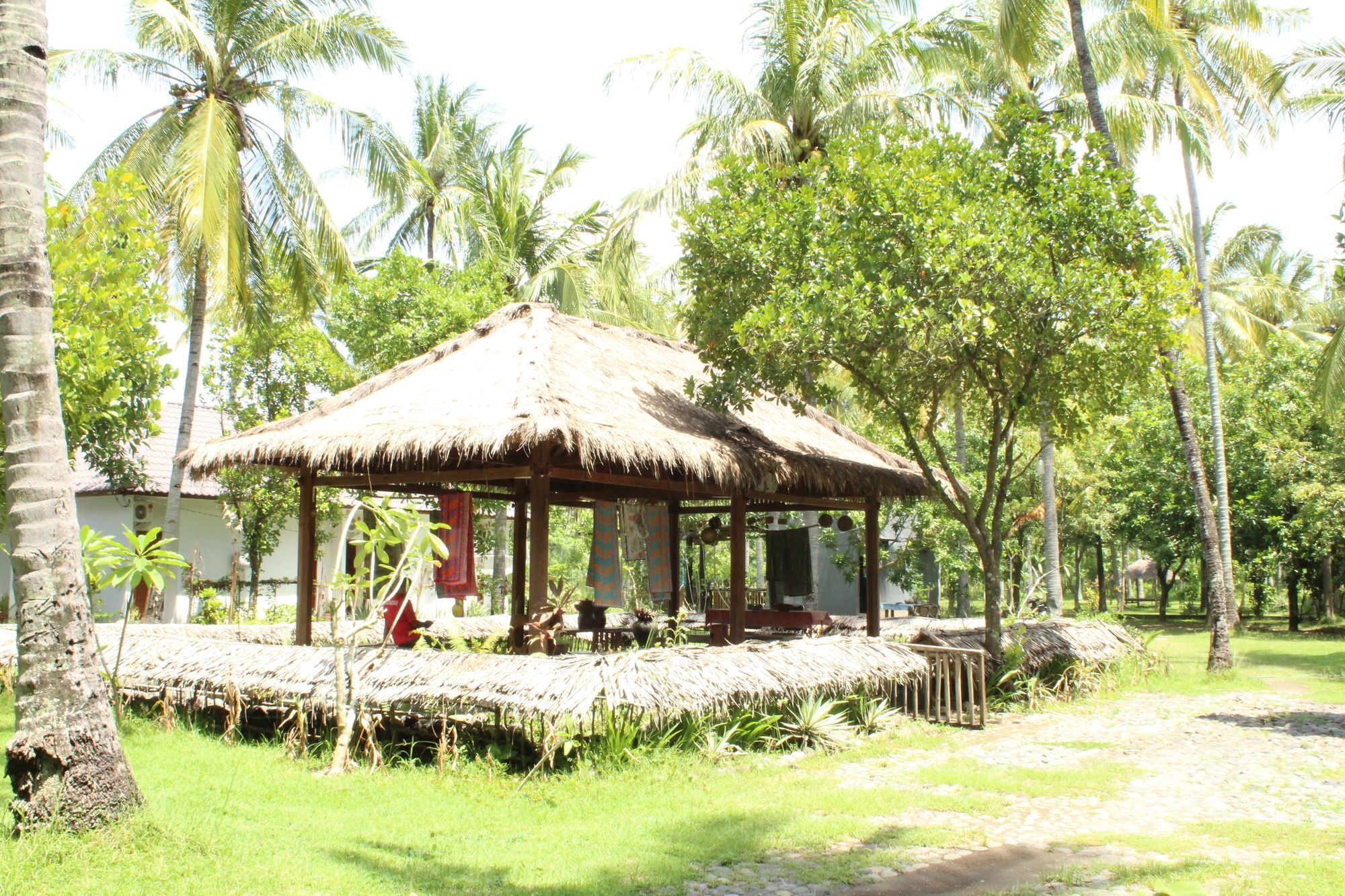 Gondang Beach Hotel Gili Trawangan Bagian luar foto